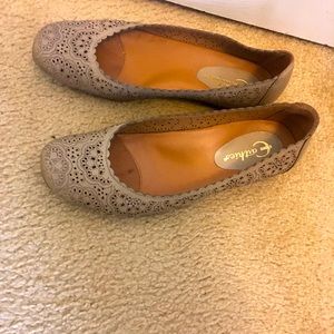 Earthies Bindi flats shoes size 9